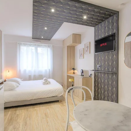 Apartment Blackwood-parking Prive Gratuit Villeurbanne